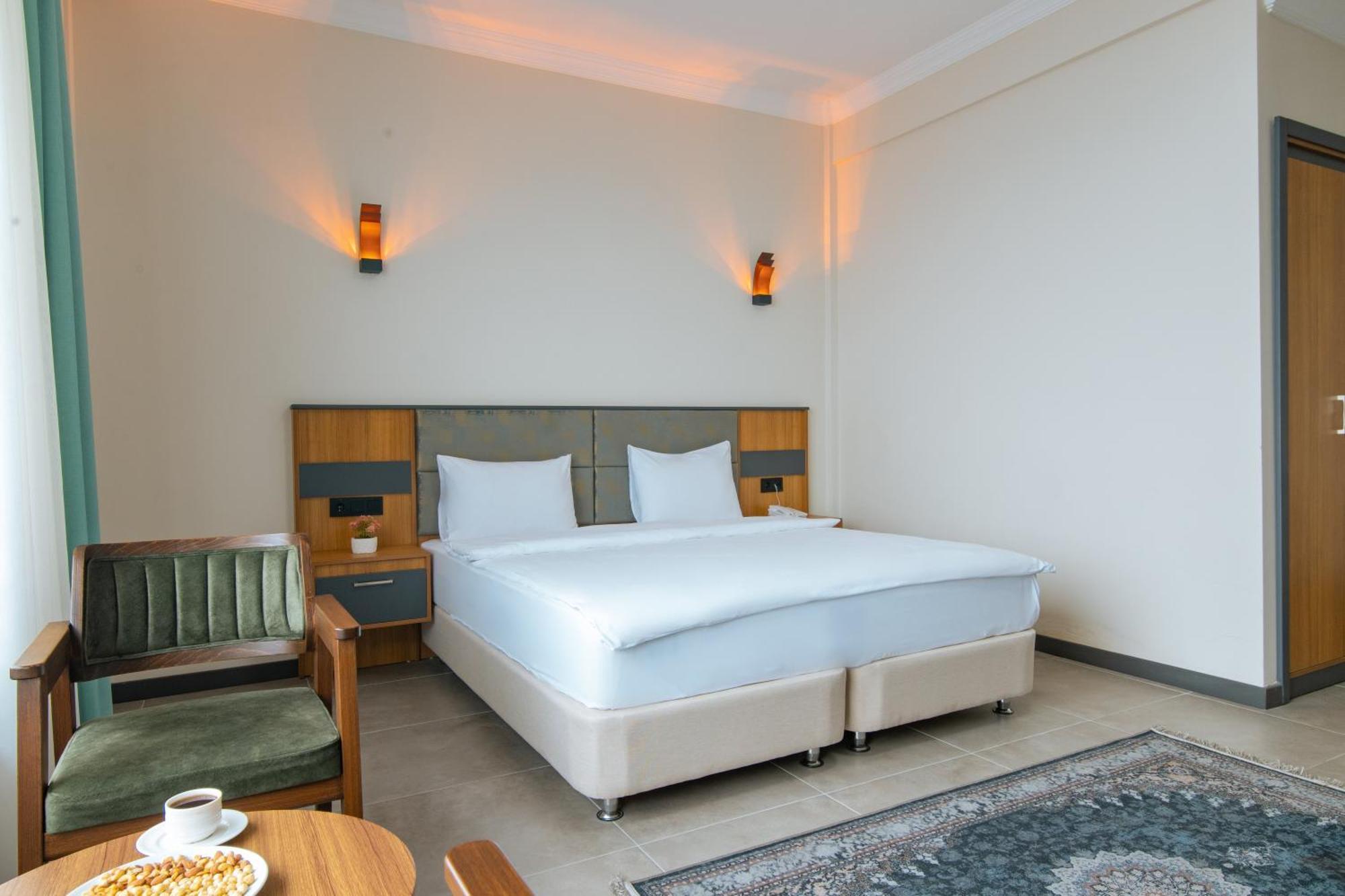 Fevzi Hoca Otel Trabzon Esterno foto